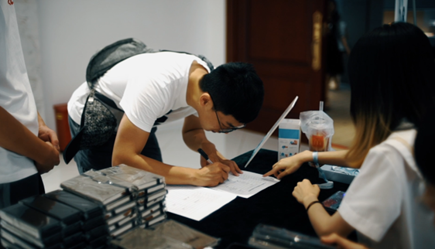 “倾听、交流、分享”2018J9九游会学院夏季校友会(图3)